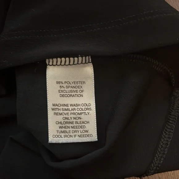 White House Black Market tank - Picture 3 of 8